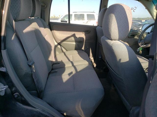 Photo 6 from auction – 2000 CHEVROLET TRACKER with VIN 2CNBJ13C7Y6924693