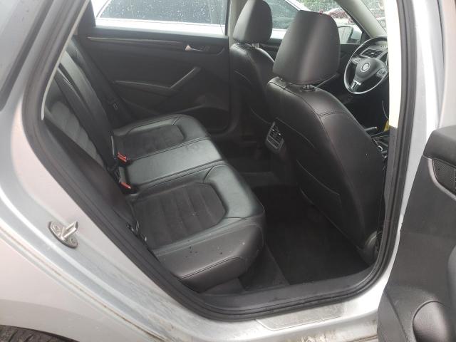Photo 6 from auction – 2015 VOLKSWAGEN PASSAT SEL with VIN 1VWCV7A30FC023038