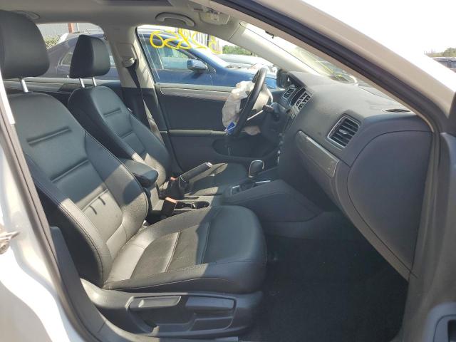 Photo 5 from auction – 2018 VOLKSWAGEN JETTA SE with VIN 3VWDB7AJ6JM237728