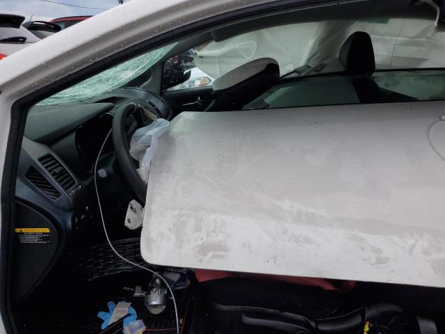 Photo 5 from auction – 2016 KIA FORTE LX with VIN KNAFK4A62G5615089