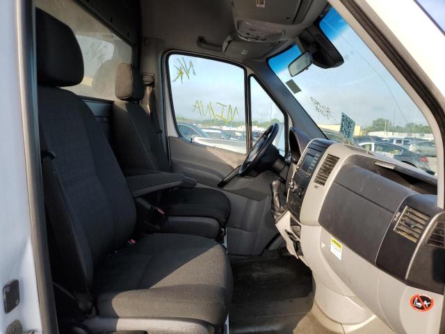 Photo 5 from auction – 2015 MERCEDES-BENZ SPRINTER 2 with VIN WD3PE8CC3FP169380