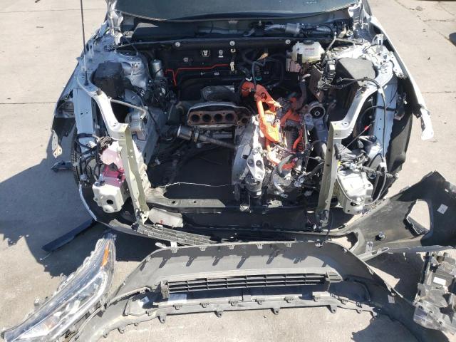 Photo 7 from auction – 2020 TOYOTA RAV4 XSE with VIN 2T3EWRFV5LW079015