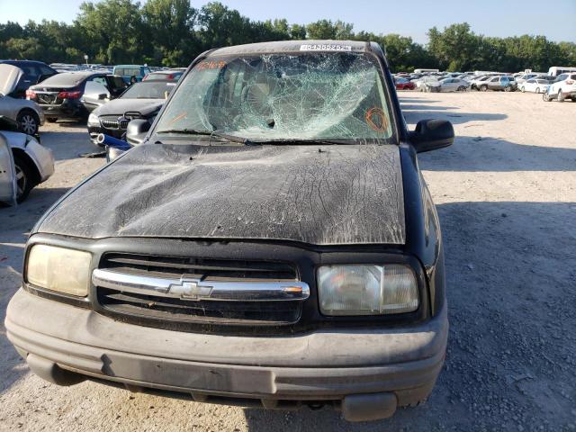 Photo 9 from auction – 2000 CHEVROLET TRACKER with VIN 2CNBJ13C7Y6924693