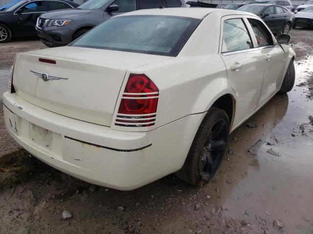 Photo 4 from auction – 2008 CHRYSLER 300 LX with VIN 2C3KA43R78H188941
