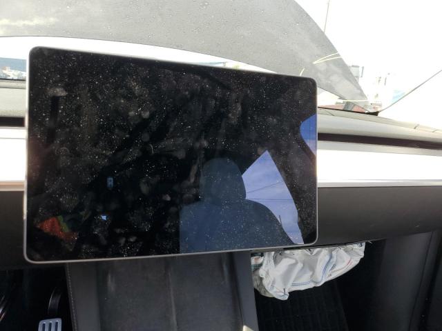 Photo 8 from auction – 2022 TESLA MODEL Y with VIN 7SAYGDEF6NF350697