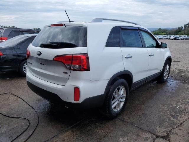 Photo 4 from auction – 2015 KIA SORENTO LX with VIN 5XYKTDA60FG645373