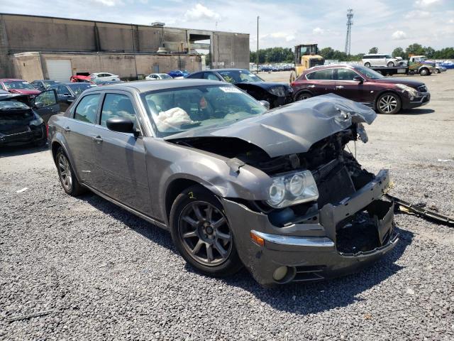 CHRYSLER 300 LIMITE 2008 with VIN 2C3LA33G68H210117 - Photo from auction