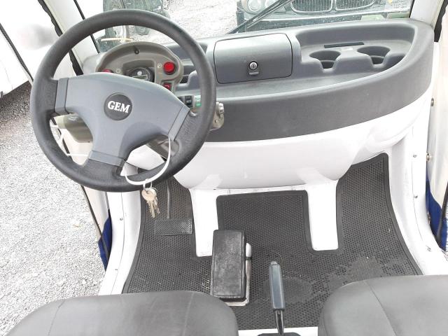 Photo 9 from auction – 2001 GEM GOLF CART with VIN 5ASAG47491F014473