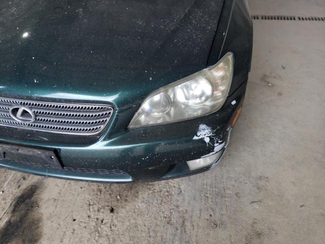 Photo 9 from auction – 2001 LEXUS IS 300 with VIN JTHBD182810005231