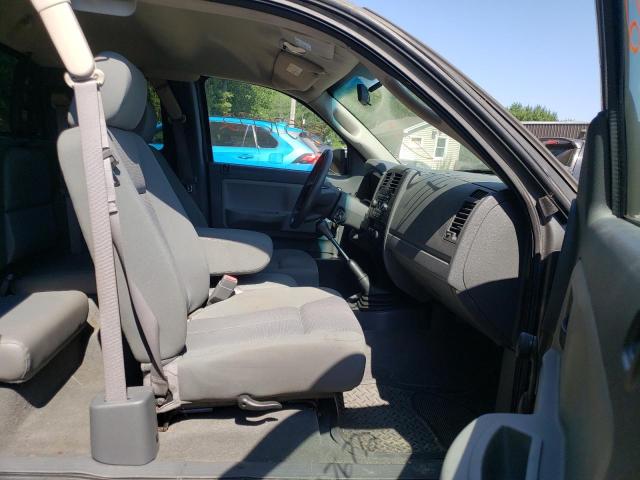 Photo 5 from auction – 2005 DODGE DAKOTA ST with VIN 1D7HW22N15S297643