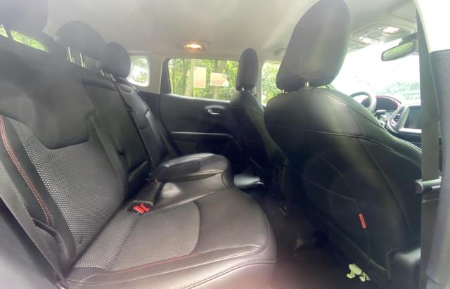 Photo 6 from auction – 2021 JEEP COMPASS TR with VIN 3C4NJDDB3MT565051