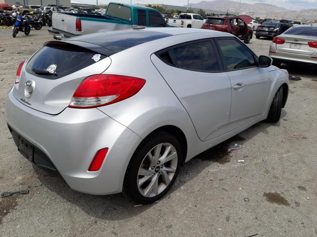 Photo 4 from auction – 2017 HYUNDAI VELOSTER with VIN KMHTC6AD3HU308174