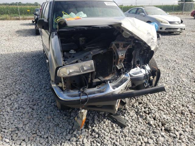 Photo 9 from auction – 2000 CHEVROLET BLAZER with VIN 1GNDT13W4YK196997