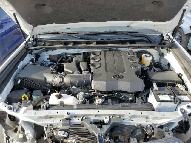 Photo 7 from auction – 2019 TOYOTA 4RUNNER SR with VIN JTEZU5JR5K5210410
