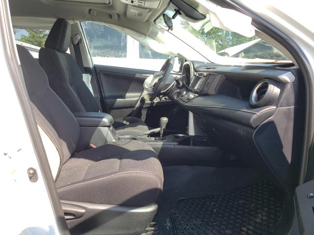 Photo 5 from auction – 2017 TOYOTA RAV4 XLE with VIN 2T3RFREV0HW645690