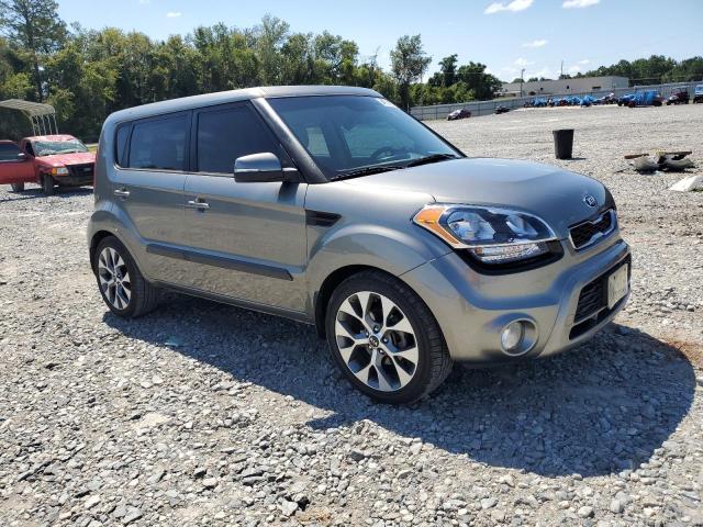 KIA SOUL + 2013 with VIN KNDJT2A63D7611003 - Photo from auction