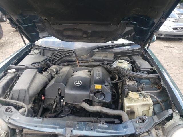 Photo 7 from auction – 2001 MERCEDES-BENZ E 320 with VIN WDBJF65J21B385069