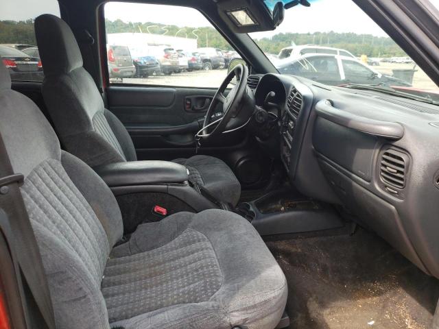 Photo 5 from auction – 2000 CHEVROLET BLAZER with VIN 1GNDT13W8Y2260121
