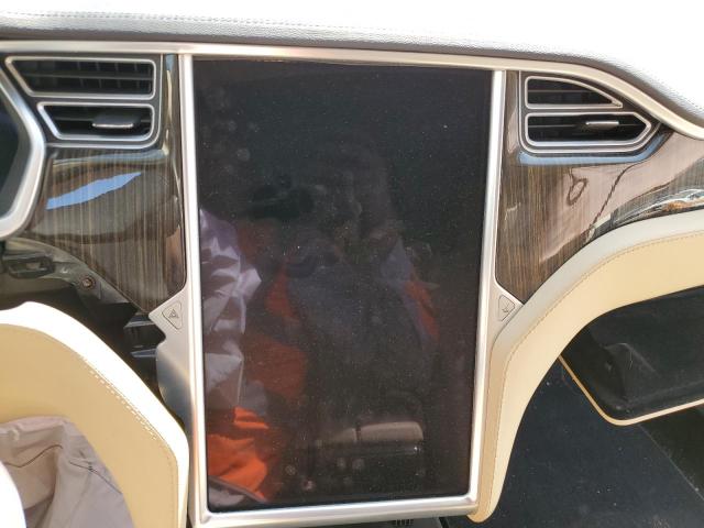 Photo 9 from auction – 2013 TESLA MODEL S with VIN 5YJSA1CG9DFP19856