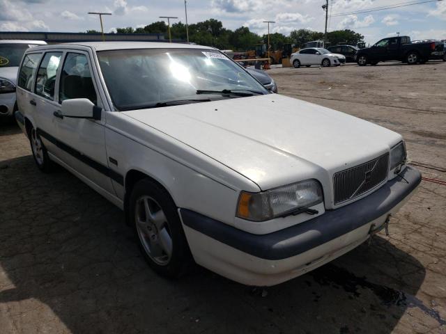 VOLVO 850 BASE 1995 with VIN YV1LW5503S2084947 - Photo from auction