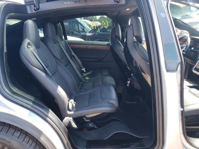 Photo 6 from auction – 2017 TESLA MODEL X with VIN 5YJXCAE25HF038035