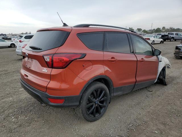 Photo 4 from auction – 2019 FORD ESCAPE SE with VIN 1FMCU0GD6KUA47454