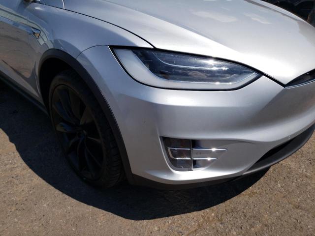 Photo 9 from auction – 2017 TESLA MODEL X with VIN 5YJXCAE25HF038035