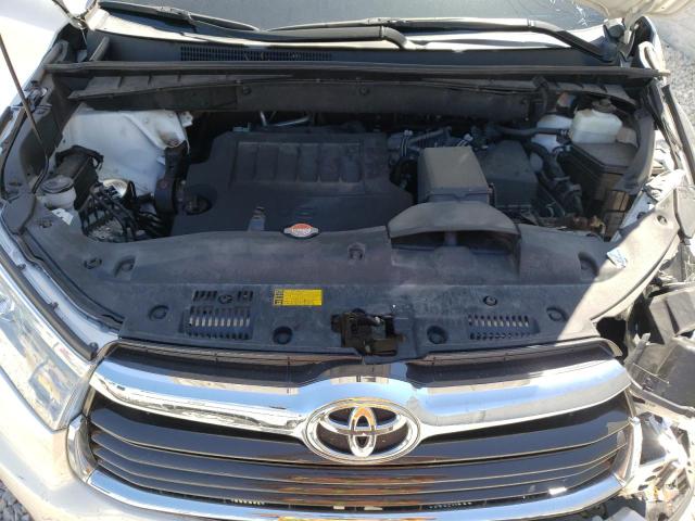 Photo 7 from auction – 2015 TOYOTA HIGHLANDER with VIN 5TDJKRFH5FS203651