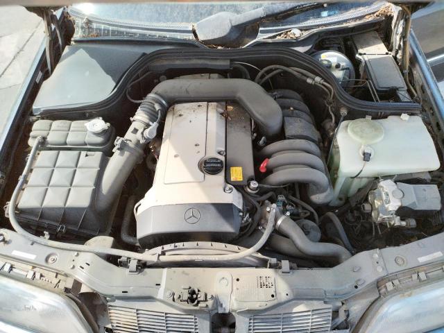 Photo 7 from auction – 1994 MERCEDES-BENZ E-CLASS with VIN WDBHA28E6RF081817