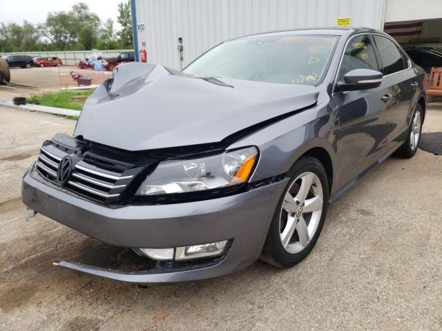 Photo 2 from auction – 2015 VOLKSWAGEN PASSAT S with VIN 1VWAT7A37FC122842