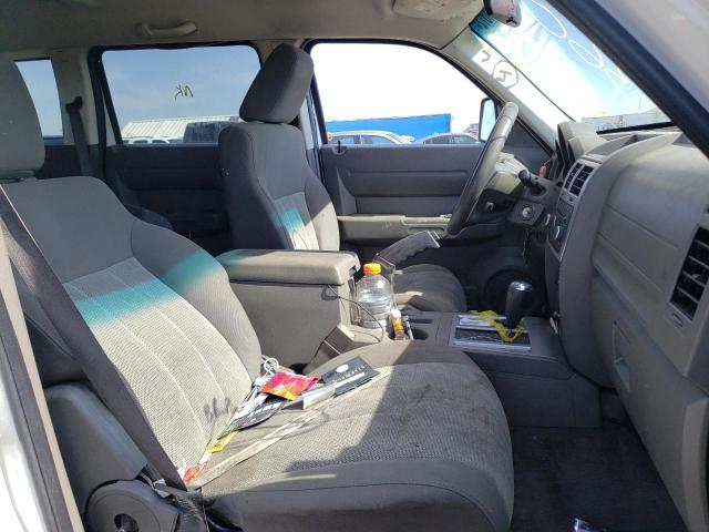 Photo 5 from auction – 2007 DODGE NITRO SXT with VIN 1D8GU28K97W598070