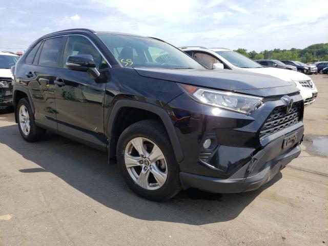 TOYOTA RAV4 XLE 2019 with VIN JTMP1RFVXKD005091 - Photo from auction