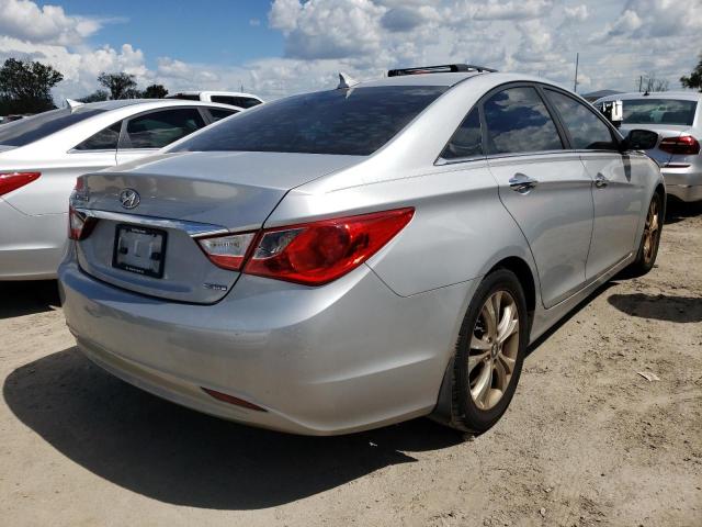 Photo 4 from auction – 2011 HYUNDAI SONATA SE with VIN 5NPEC4AC0BH074067