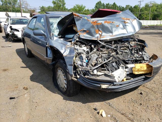 LEXUS LS 400 1992 with VIN JT8UF11E2N0107606 - Photo from auction