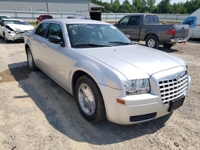 CHRYSLER 300 2007 with VIN 2C3KA43R67H720937 - Photo from auction