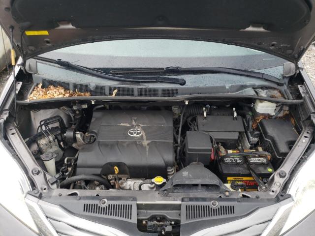 Photo 7 from auction – 2012 TOYOTA SIENNA XLE with VIN 5TDYK3DC1CS239352