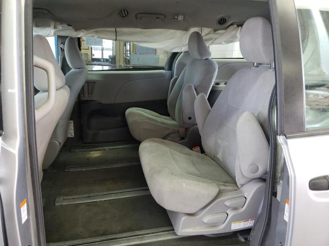 Photo 6 from auction – 2016 TOYOTA SIENNA with VIN 5TDZK3DCXGS695960