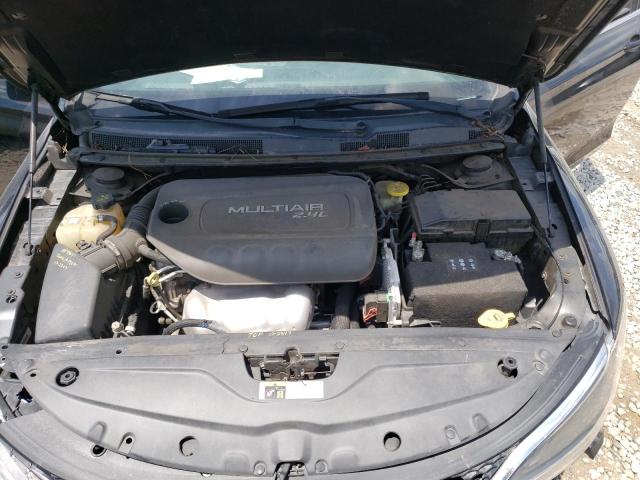 Photo 7 from auction – 2015 CHRYSLER 200 LIMITE with VIN 1C3CCCAB3FN734329
