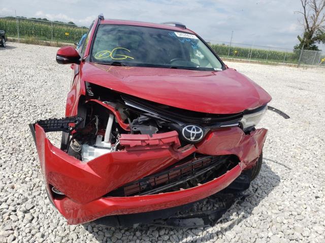Photo 9 from auction – 2017 TOYOTA RAV4 XLE with VIN 2T3RFREV8HW576974