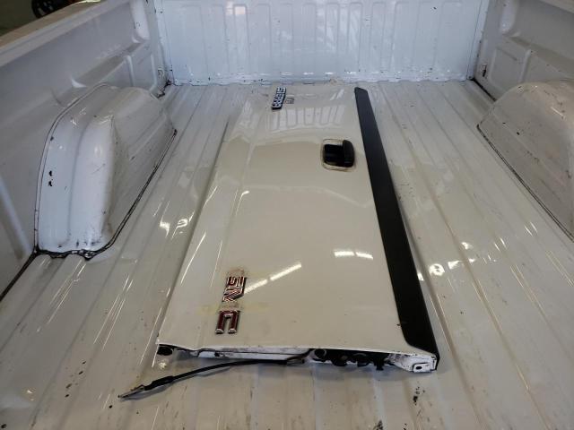 Photo 9 from auction – 2004 GMC NEW SIERRA with VIN 2GTEC19V341113257