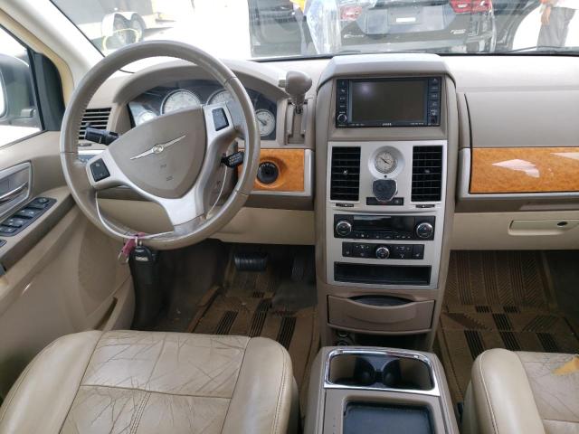 Photo 9 from auction – 2010 CHRYSLER TOWN & COU with VIN 2A4RR7DX8AR366092