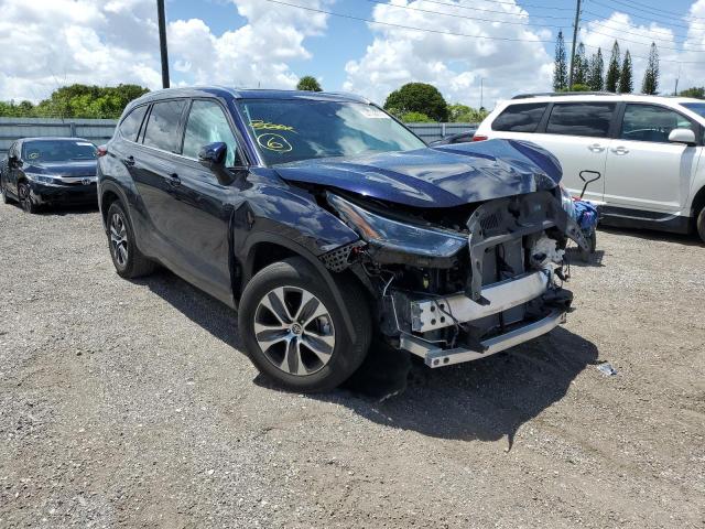 TOYOTA HIGHLANDER 2021 with VIN 5TDHZRAH0MS071669 - Photo from auction