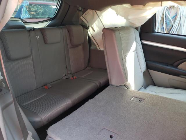 Photo 6 from auction – 2015 TOYOTA HIGHLANDER with VIN 5TDBKRFH6FS093679