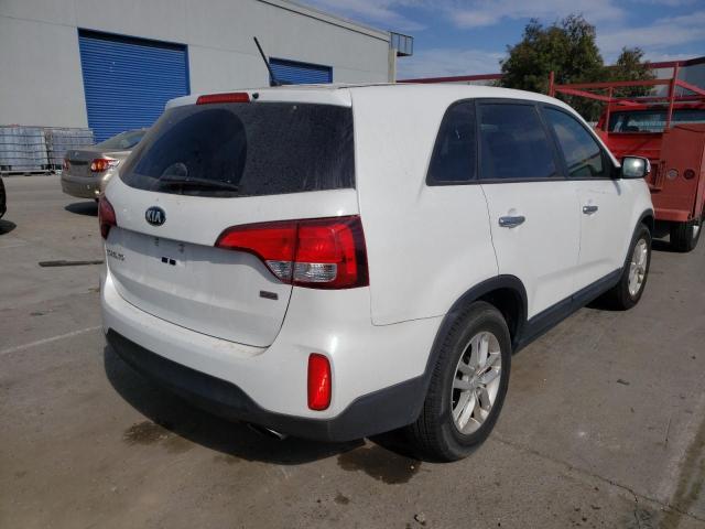 Photo 4 from auction – 2015 KIA SORENTO LX with VIN 5XYKT3A66FG651740