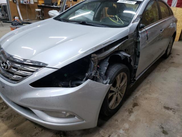 Photo 9 from auction – 2011 HYUNDAI SONATA SE with VIN 5NPEC4AC8BH293794