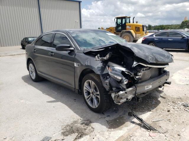 FORD TAURUS SE 2017 with VIN 1FAHP2D85HG132562 - Photo from auction