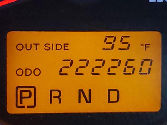 Photo 8 from auction – 2006 TOYOTA RAV4 with VIN JTMBD33V866002705
