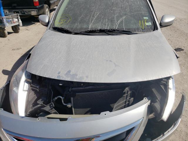 Photo 7 from auction – 2019 NISSAN VERSA S with VIN 3N1CN7AP7KL863115