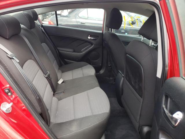 Photo 6 from auction – 2017 KIA FORTE LX with VIN 3KPFL4A77HE037781