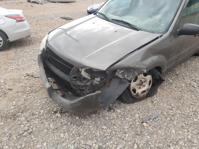 Photo 9 from auction – 2005 FORD ESCAPE XLS with VIN 1FMYU02Z55KC71663